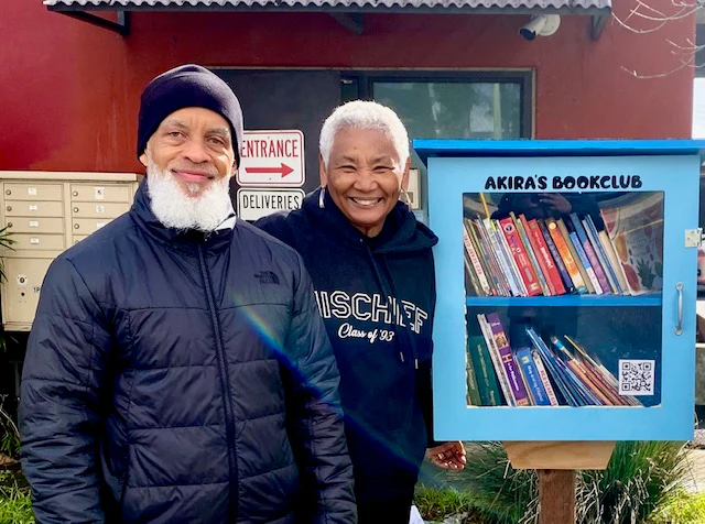 KOO Labs Akira's Book Club mobile library